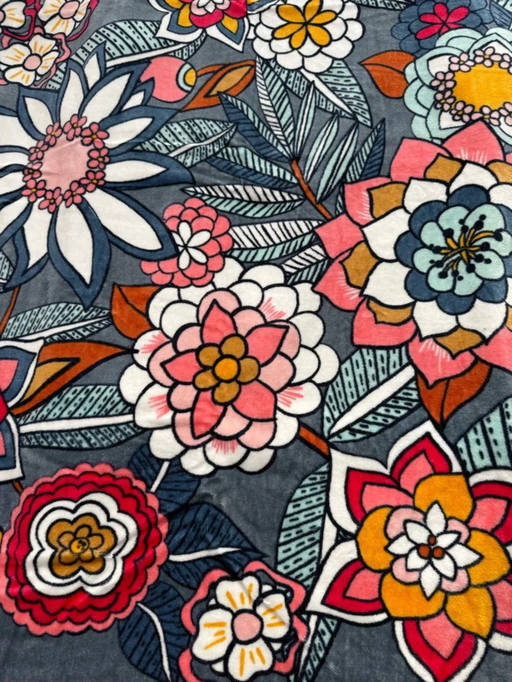 NWT Vera Bradley Tropical Evening Beach Towel Retired Pattern